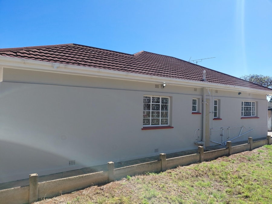 3 Bedroom Property for Sale in Bothasrus Eastern Cape